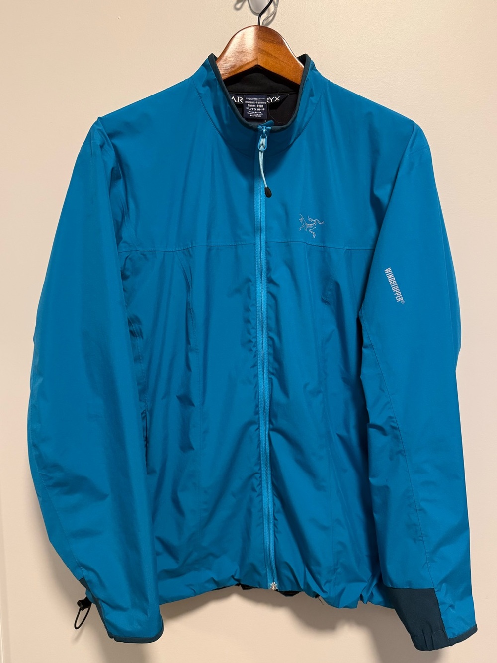 Arc'teryx Men's Blue Lightweight Wind Shirt Jacket